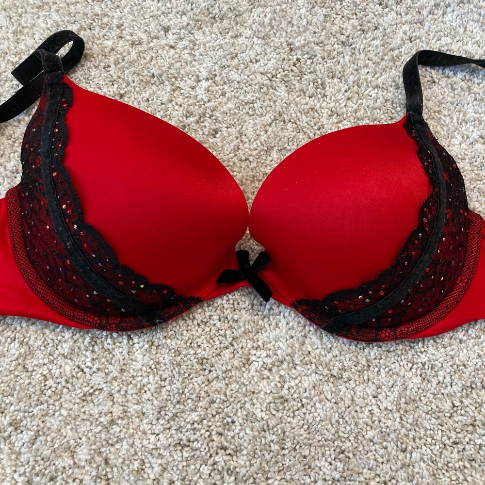 Victoria’s Secret bra